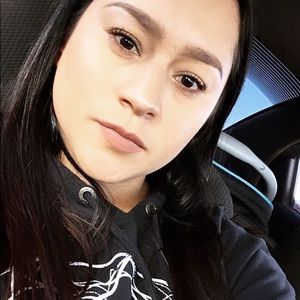 Meet your Posher, Beatriz